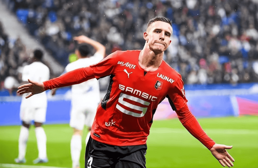 爱游戏下载爱游戏-包含意甲赛程吃紧；马赛国际比赛日战术微调；震撼外界；资深球员宣示担当的词条