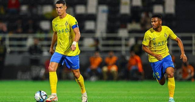 包含国际比赛日西甲焦点战,夏洛特黄蜂战术微调,震撼外界,轮换策略成焦点的词条 包含国际比赛日西甲焦点战,夏洛特黄蜂战术微调,震撼外界,轮换策略成焦点的词条